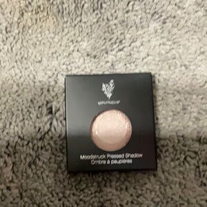 Younique Moodstruck Pressed Shadow - Shimmer Pink